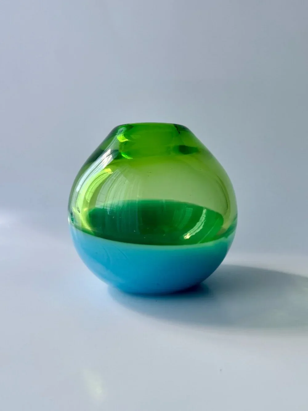 N/A beautiful round